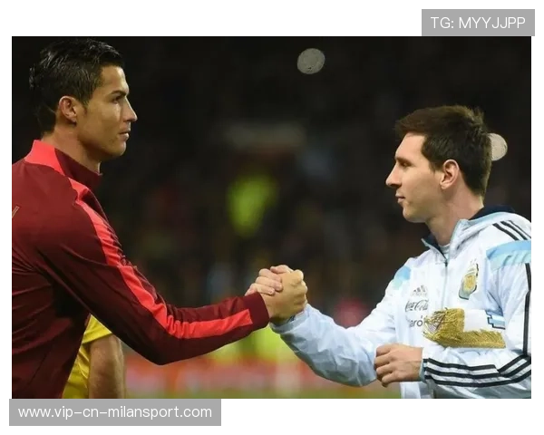 C罗被曝在私生活圈帮助多名退役球员，善举陆续被披露