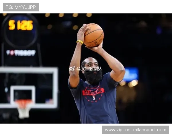 哈登穿针传球,快船攻守转换做到极致